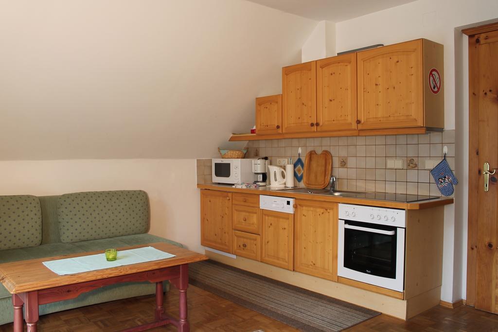 Haralds Ferienwohnungen Bad Kleinkirchheim Zimmer foto