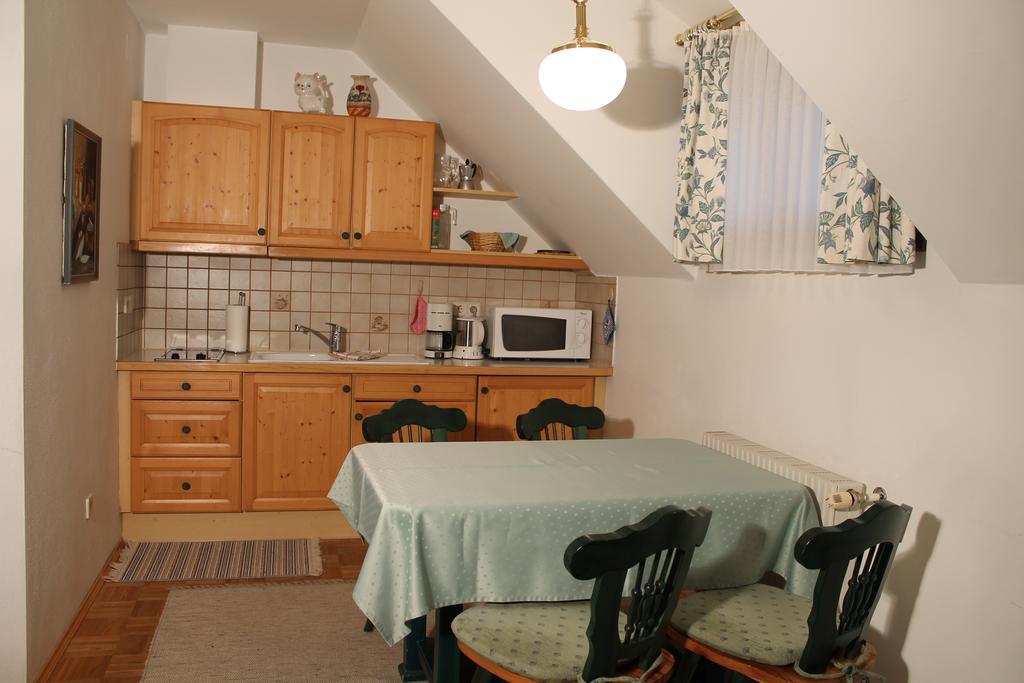 Haralds Ferienwohnungen Bad Kleinkirchheim Zimmer foto